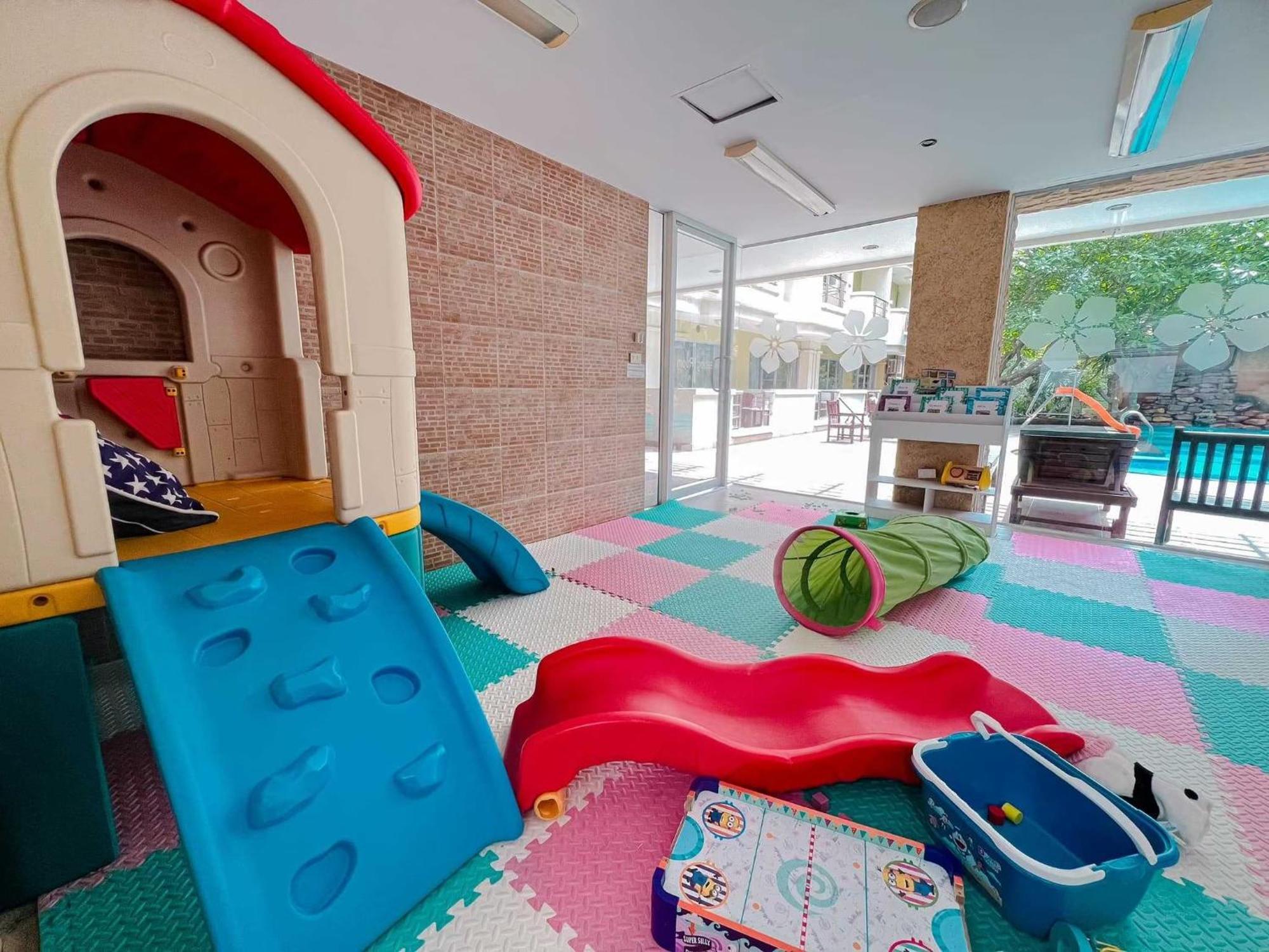 Bella Villa Prima Pattaya Exteriör bild