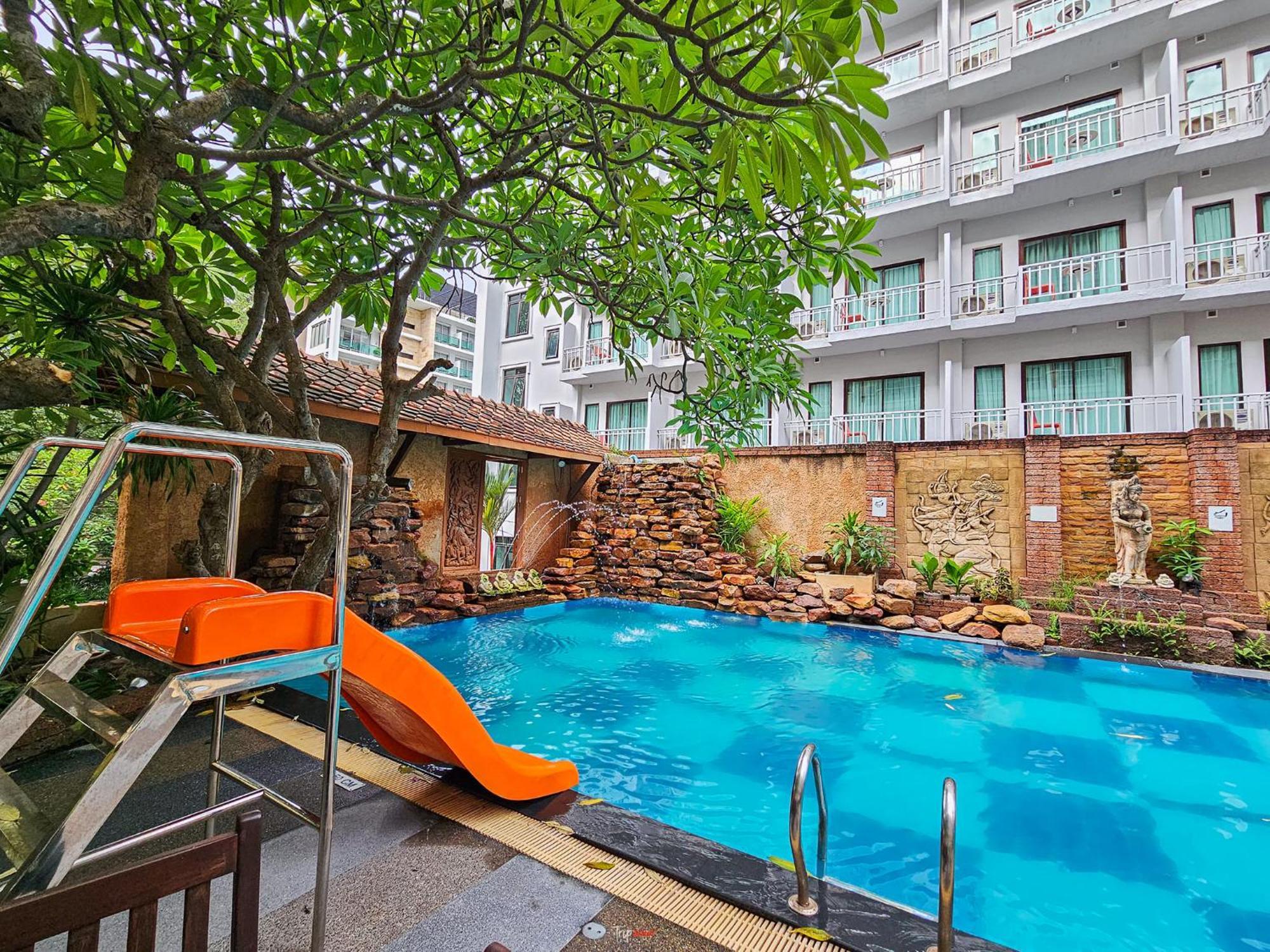 Bella Villa Prima Pattaya Exteriör bild